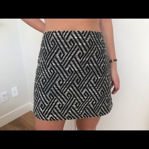 Forever 21 black and white skirt